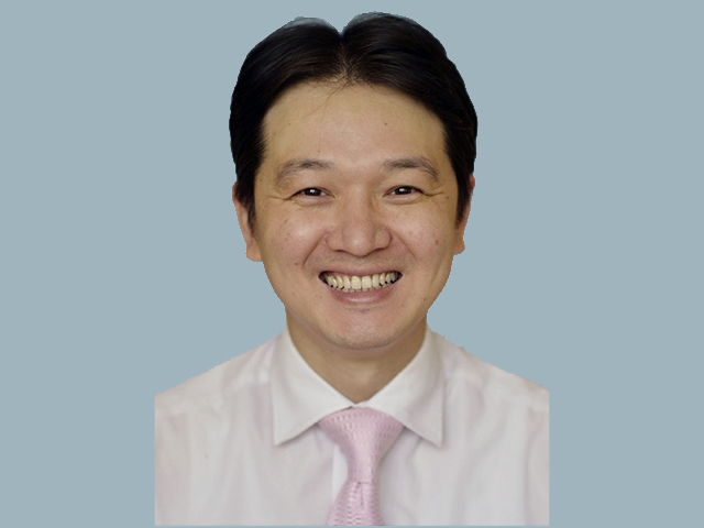 Dr John CHAN
