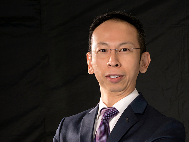 Dr Willis TSANG1